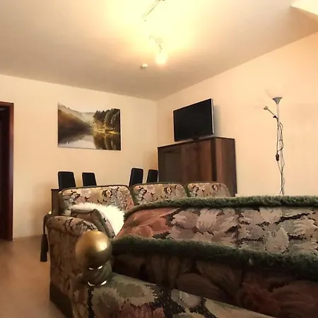 Auestieg Apartman *